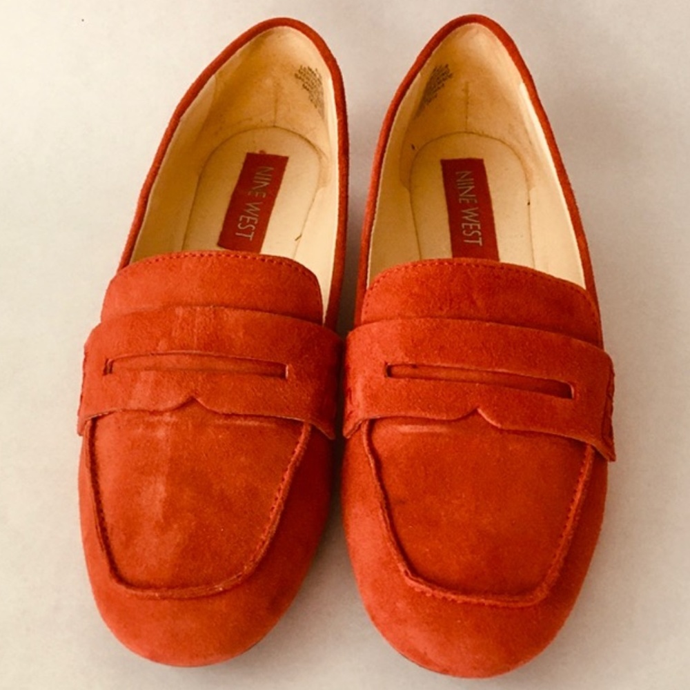 Nine West NWLINEAR Suede Penny Loafer Mint Cond 6M